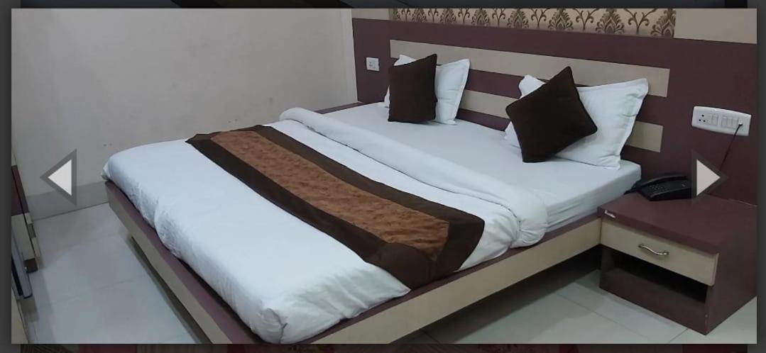 Hotel Soni International Khalilabad 外观 照片