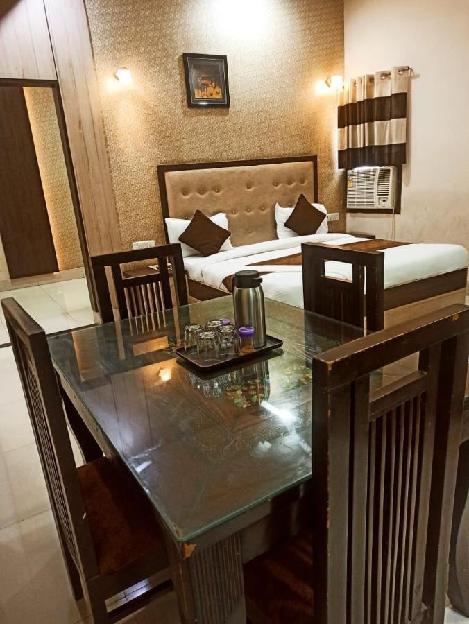 Hotel Soni International Khalilabad 外观 照片